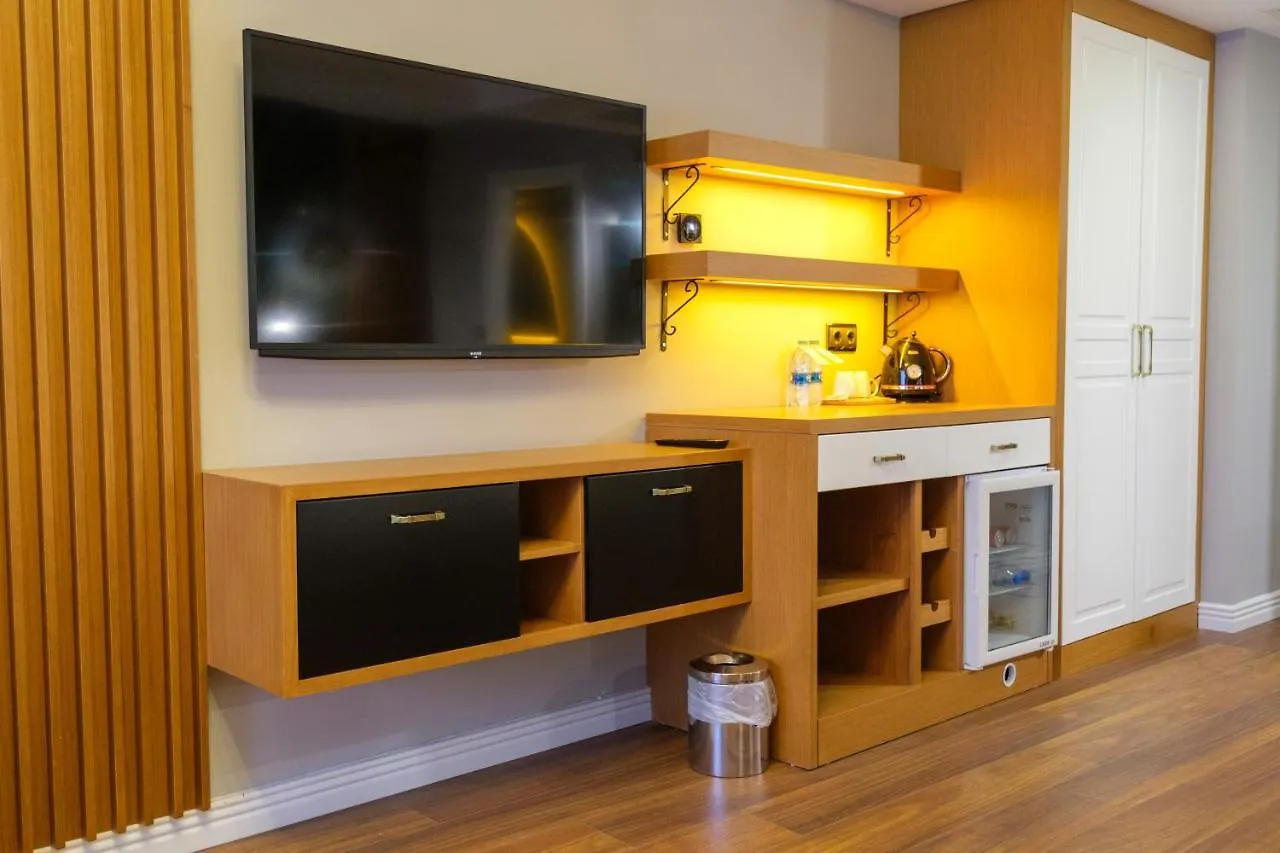 Mitte Port Hotel Konak Измир