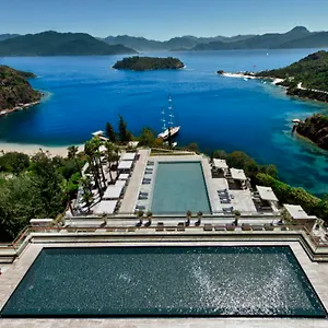 Complex D Maris Bay