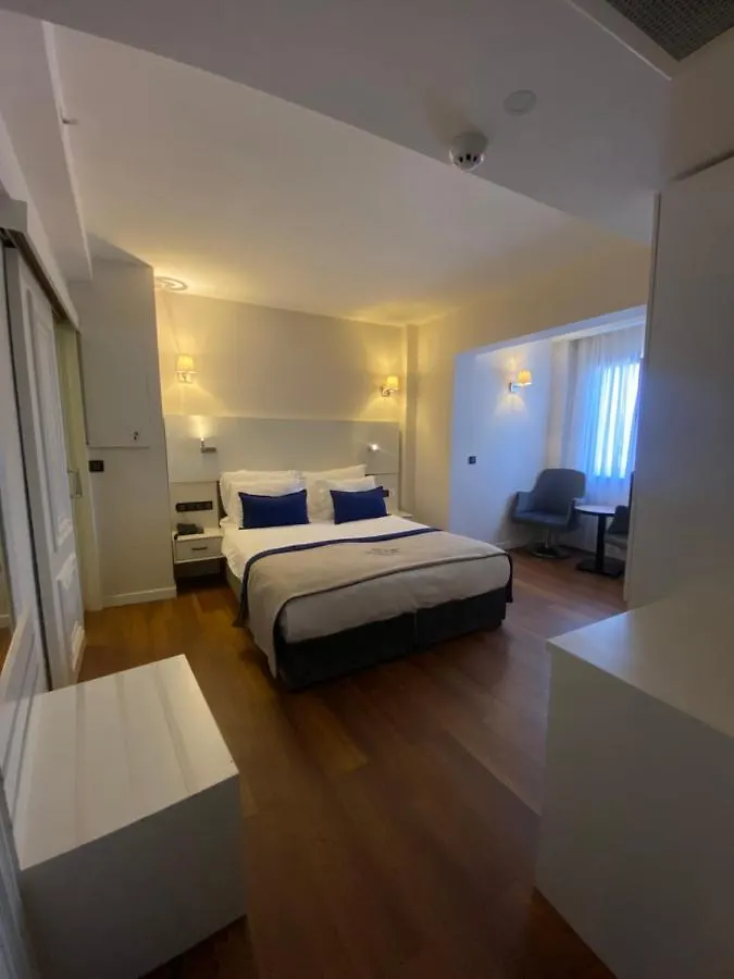 Mitte Port Hotel Konak Izmir 4*,  Turkey