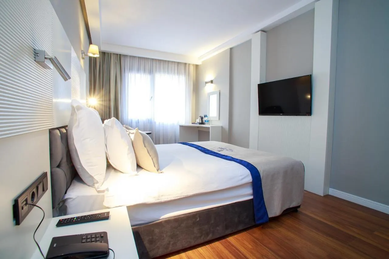 Mitte Port Hotel Konak Izmir 4*,